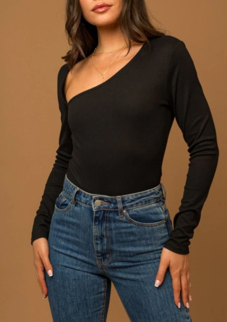 GILLI Asymmetric Neckline Bodysuit Long Sleeve Knitted Black Womens Size L NWT